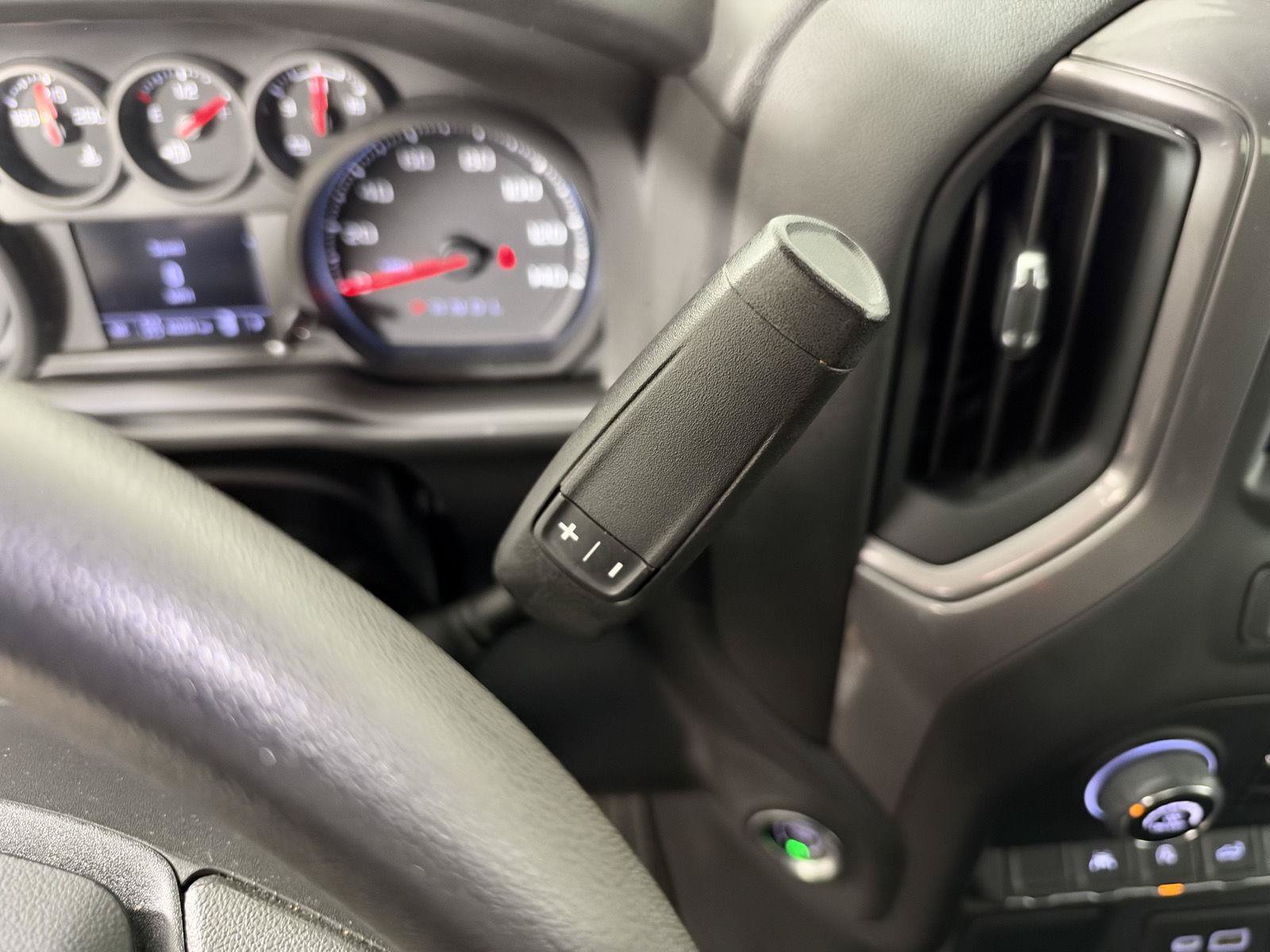 Used 2022 Chevrolet Silverado 1500 Custom AWD/4WD image 17
