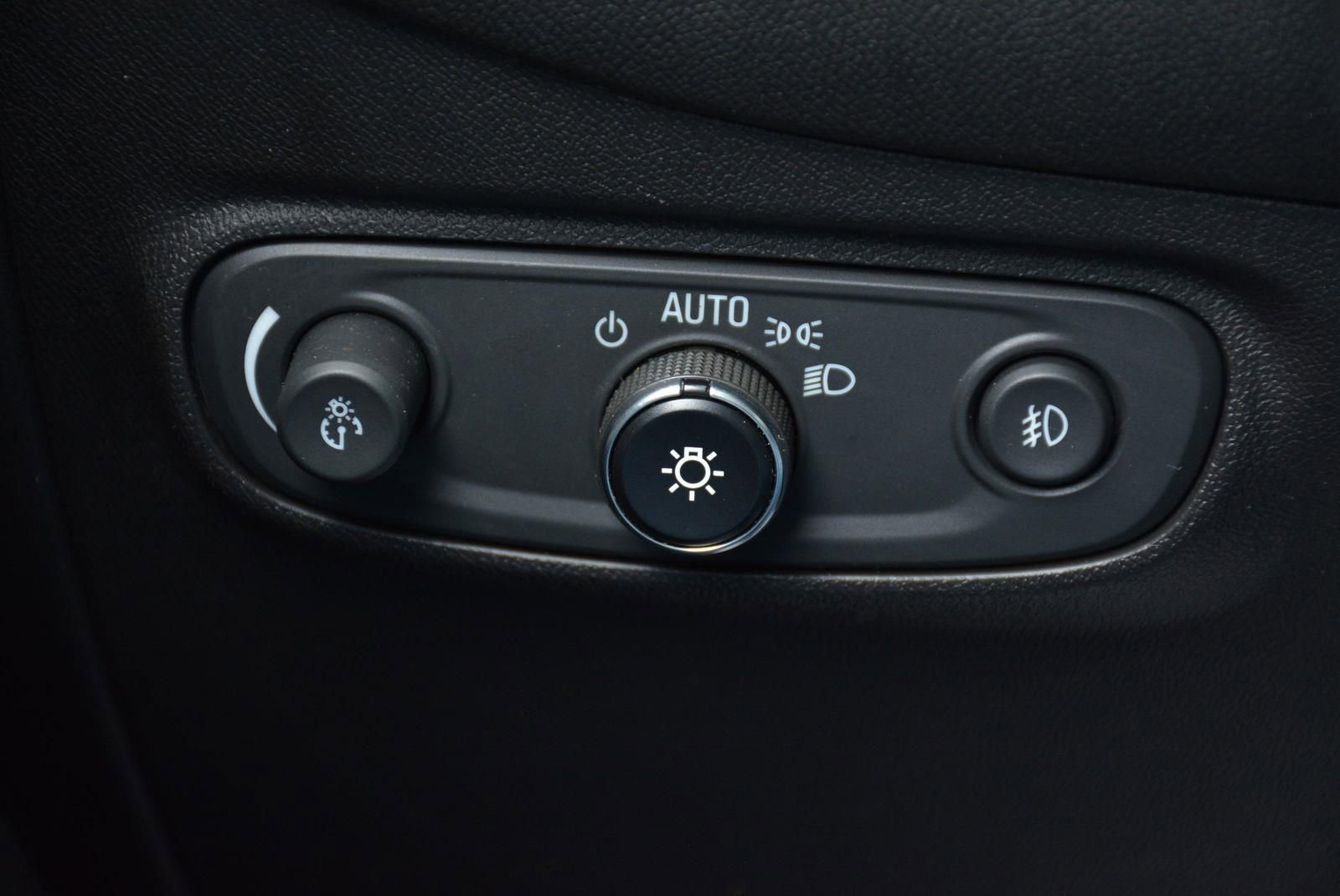 Used 2020 Chevrolet Equinox LT AWD/4WD image 31