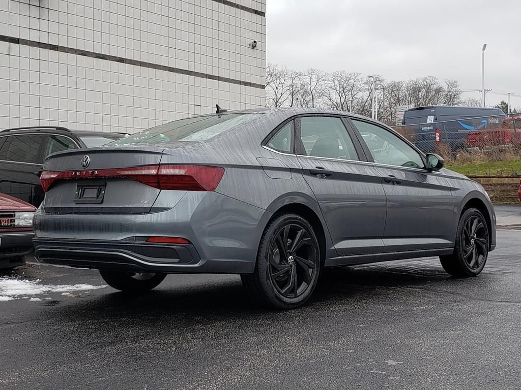 New 2026 Volkswagen Jetta SE FWD image 3