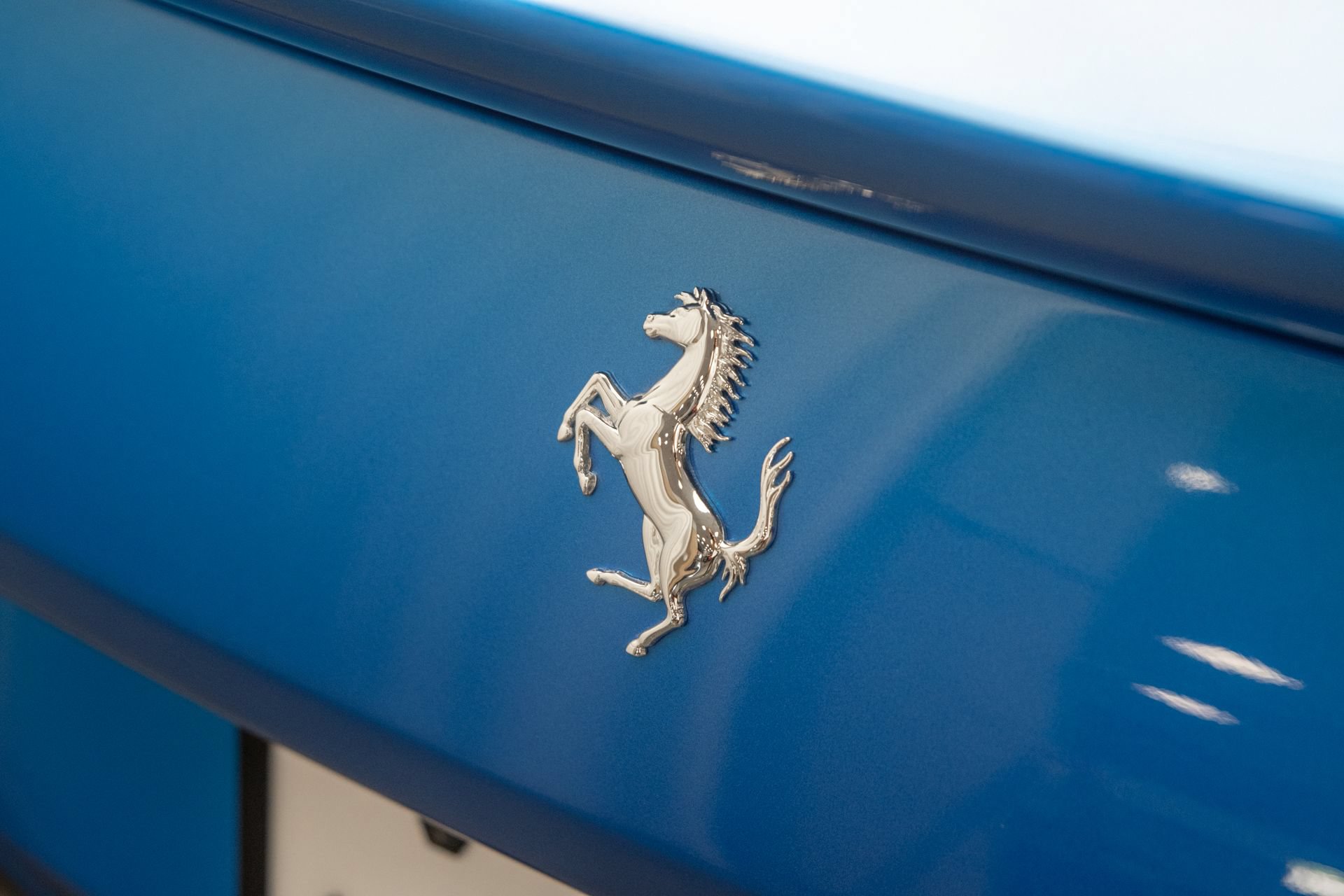 Used 2026 Ferrari Roma Spider RWD image 40