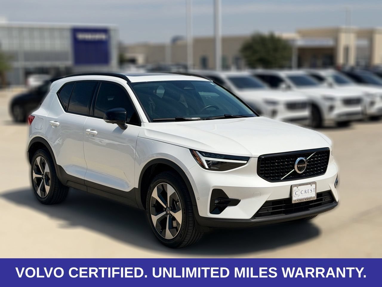 Certified 2026 Volvo XC40 B5 Plus AWD/4WD image 4