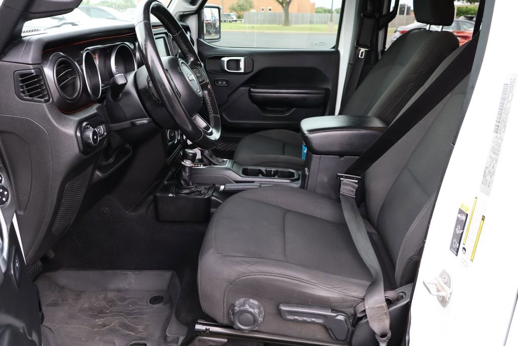 Used 2020 Jeep Wrangler Unlimited Sport AWD/4WD image 29