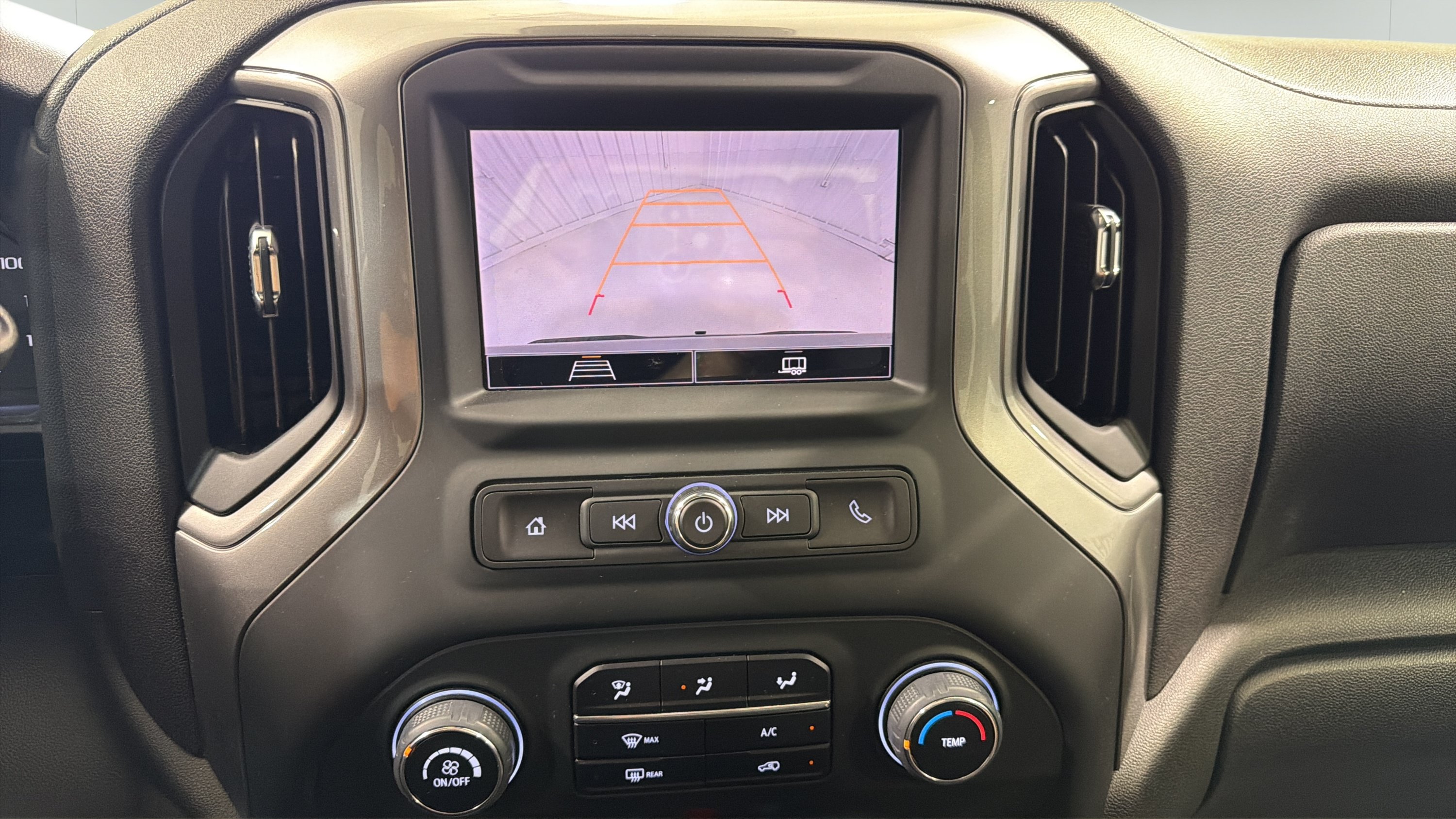 Used 2024 Chevrolet Silverado 1500 Custom RWD image 16