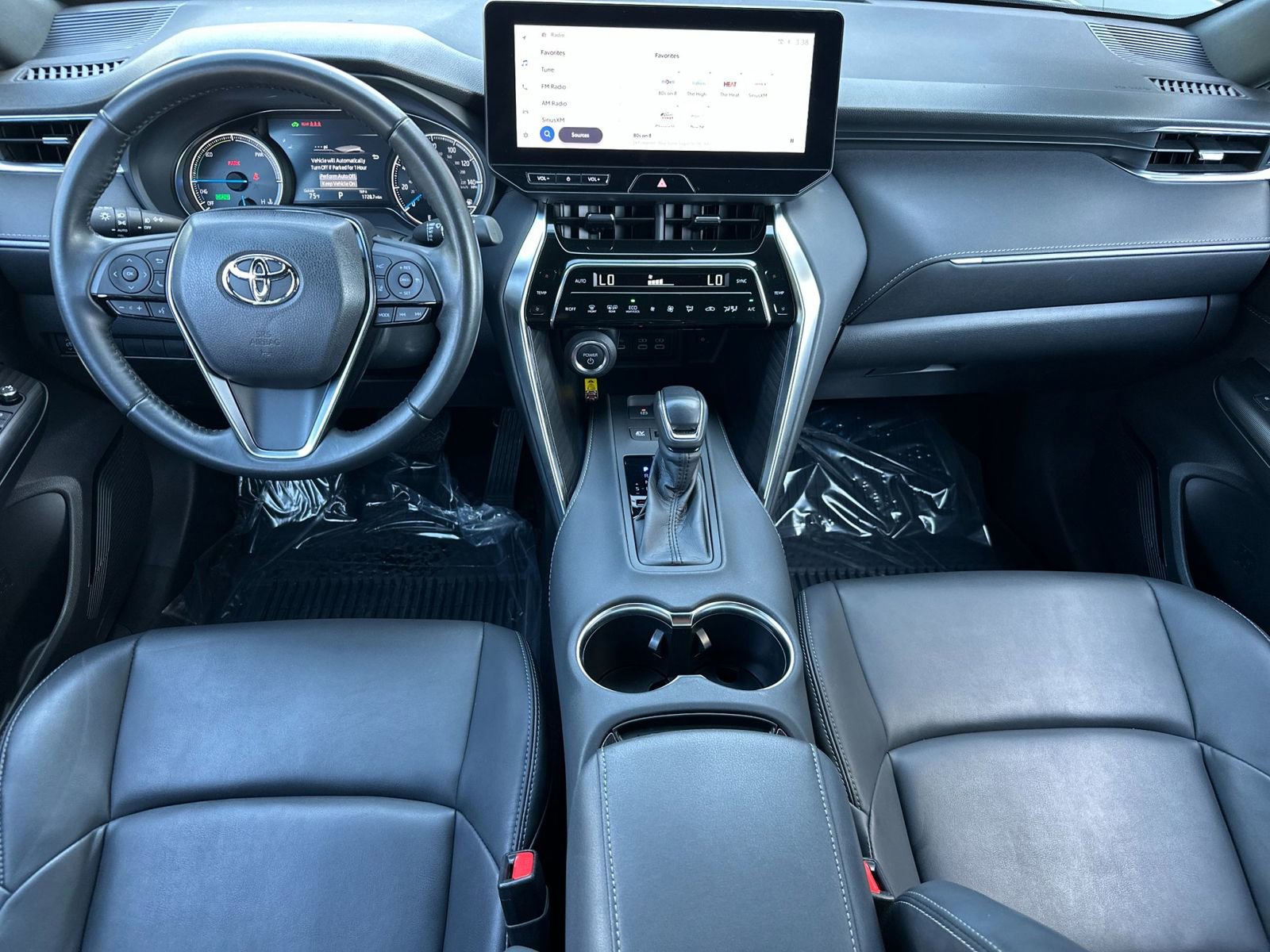 Used 2024 Toyota Venza XLE AWD/4WD image 14