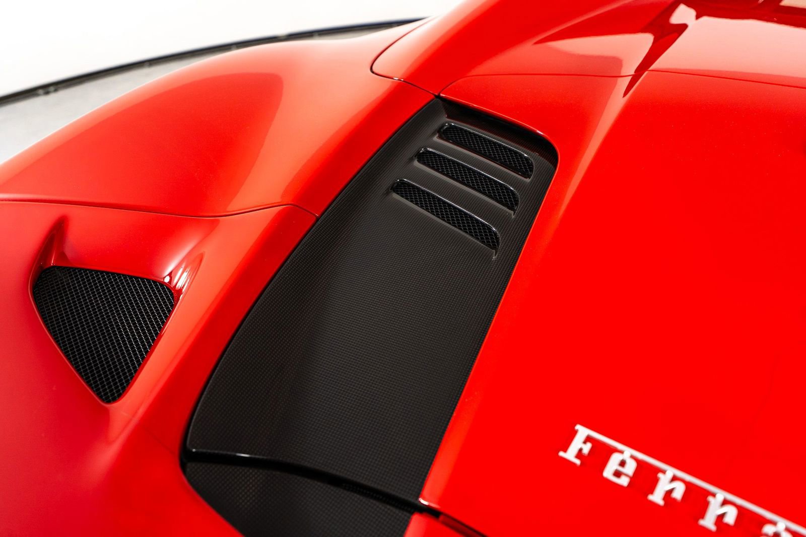 Certified 2021 Ferrari F8 Tributo Base image 19