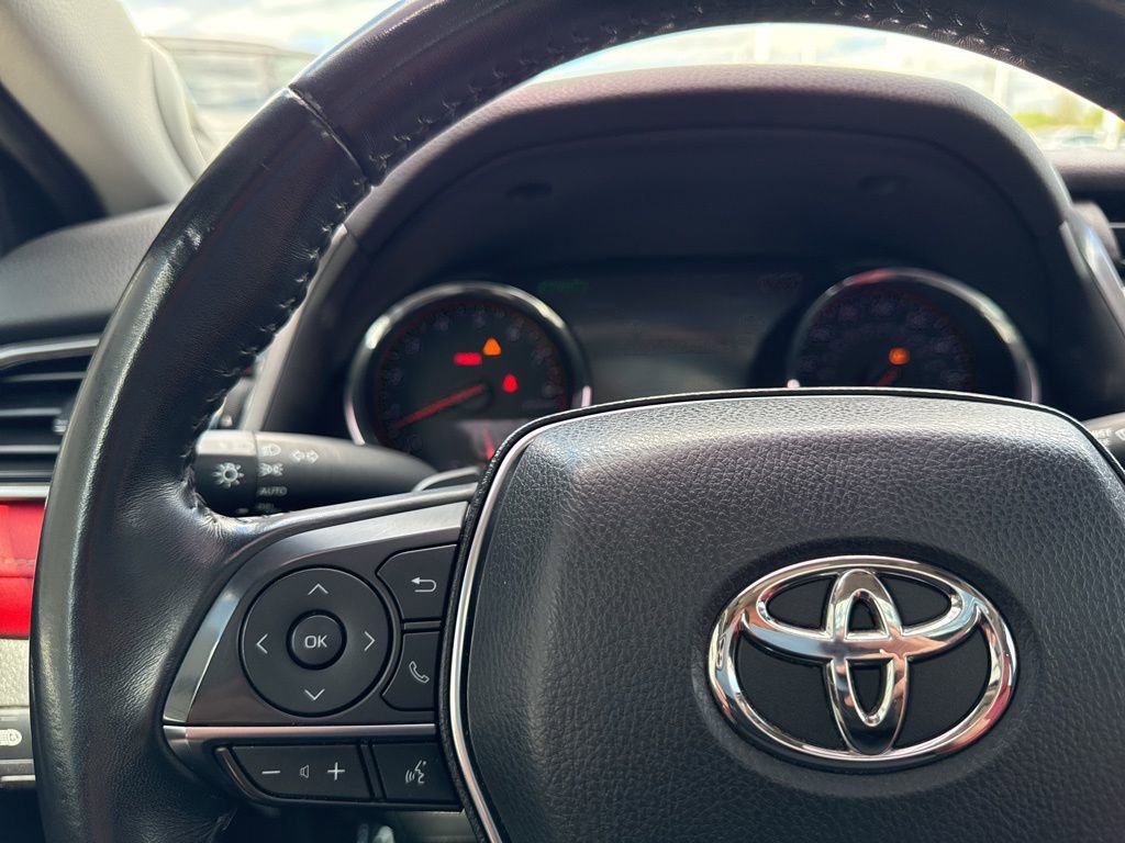 Used 2019 Toyota Camry XSE FWD image 25