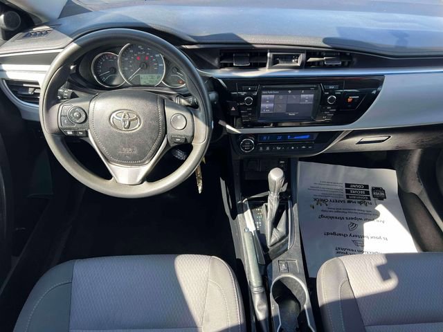 Used 2015 Toyota Corolla LE image 16