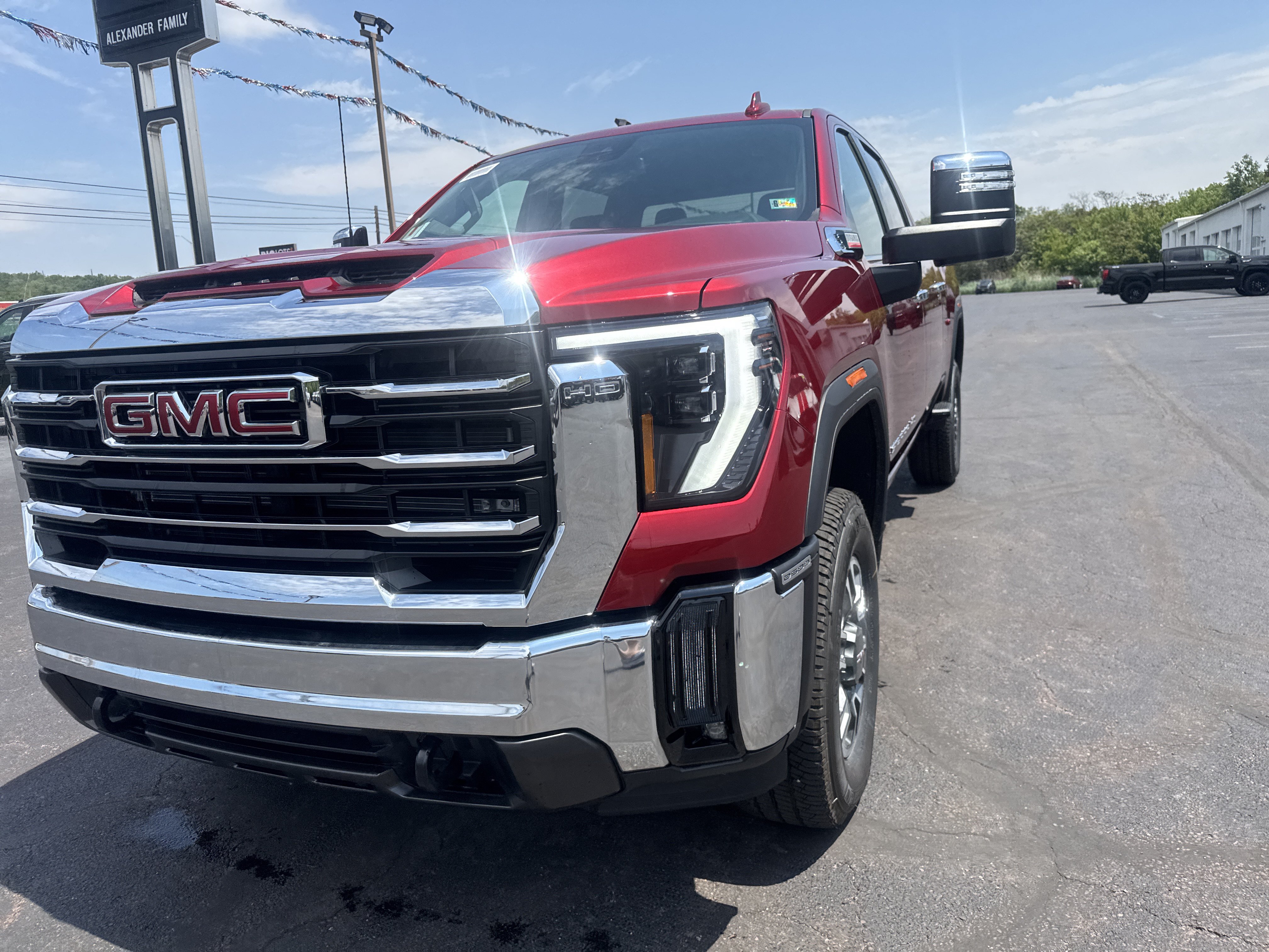 New 2026 GMC Sierra 2500 SLT AWD/4WD image 10