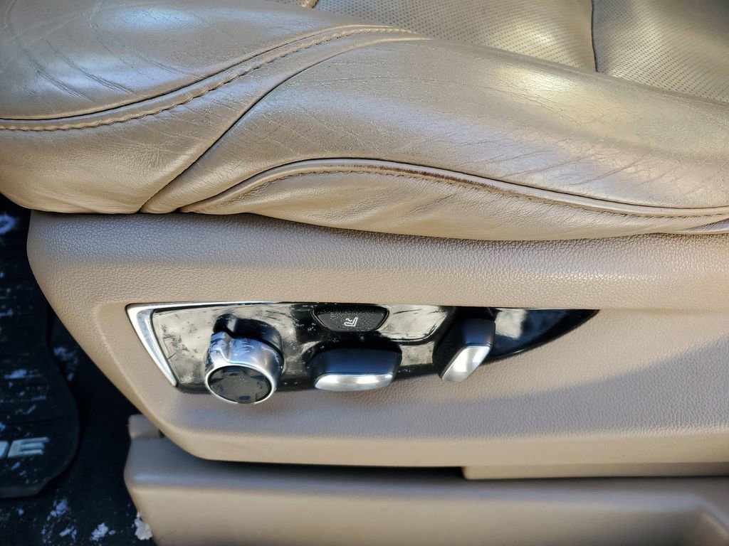 Used 2018 Cadillac Escalade ESV Platinum image 7