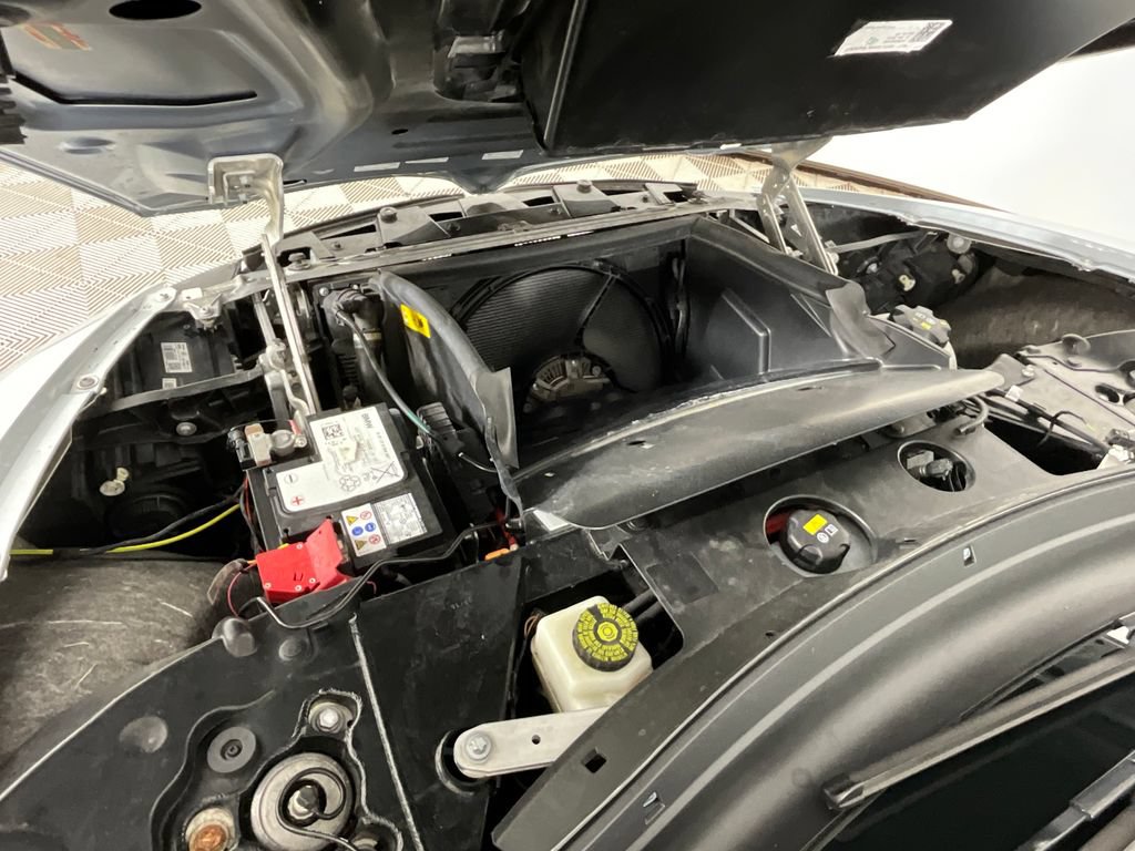 Used 2015 BMW i8 AWD/4WD image 25