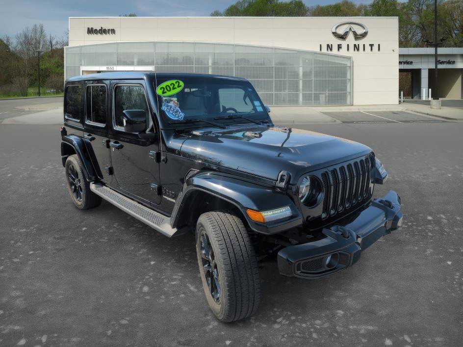 Used 2022 Jeep Wrangler Unlimited Sahara image 2