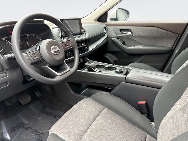 Used 2023 Nissan Rogue SV AWD/4WD image 10