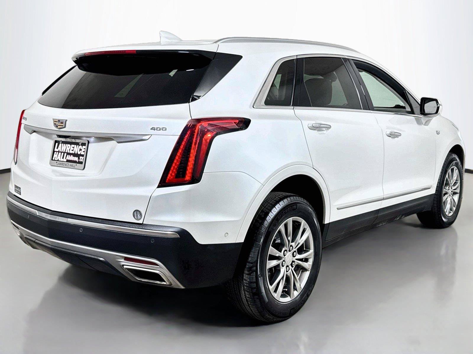 Used 2021 Cadillac XT5 Premium Luxury FWD image 4