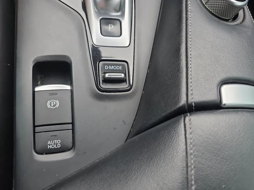 Used 2019 INFINITI QX50 Luxe FWD image 36