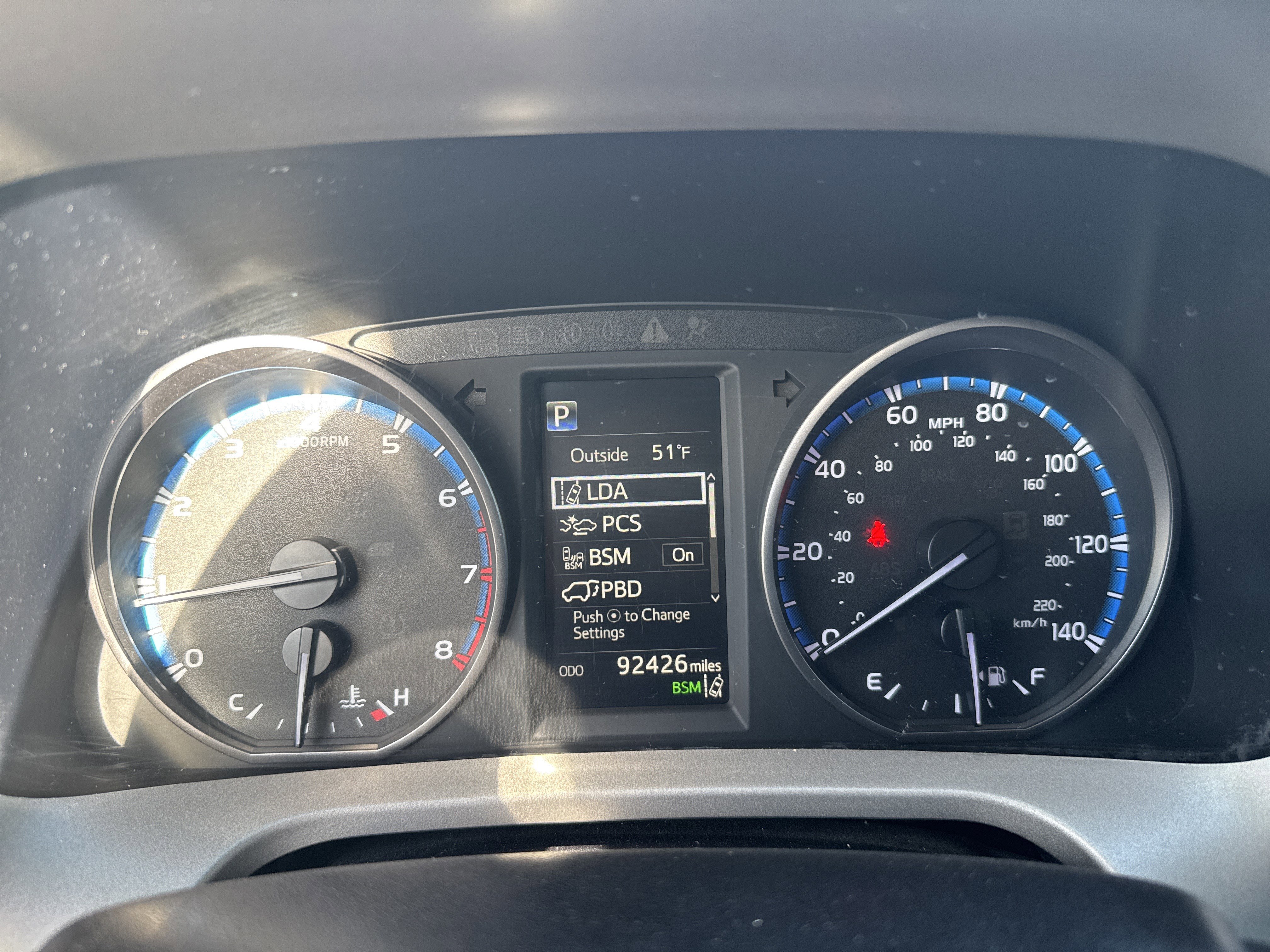 Used 2018 Toyota RAV4 XLE image 15