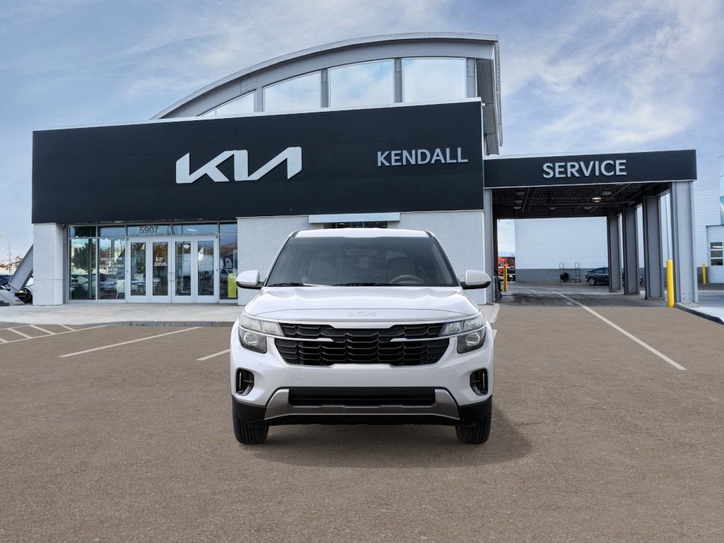 New 2026 Kia Seltos LX FWD image 2