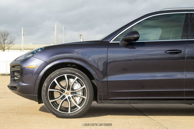 Used 2019 Porsche Cayenne Turbo image 4