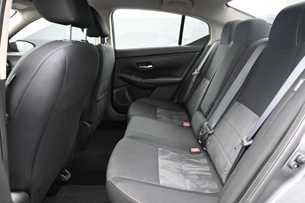 Used 2023 Nissan Sentra SR w/ Midnight Edition Package FWD image 16