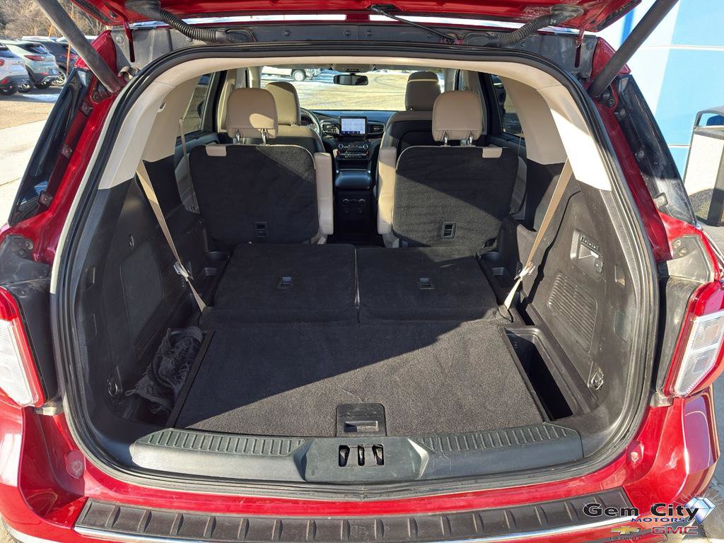 Used 2020 Ford Explorer Limited w/ Class III Trailer Tow Package image 8