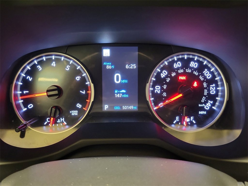 Used 2022 Toyota RAV4 LE image 16