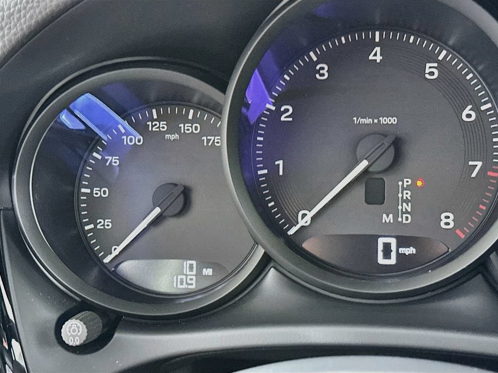 New 2026 Porsche Macan AWD/4WD image 13