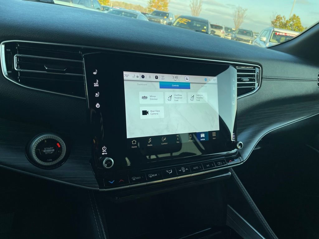 Used 2024 Jeep Wagoneer Series III image 16