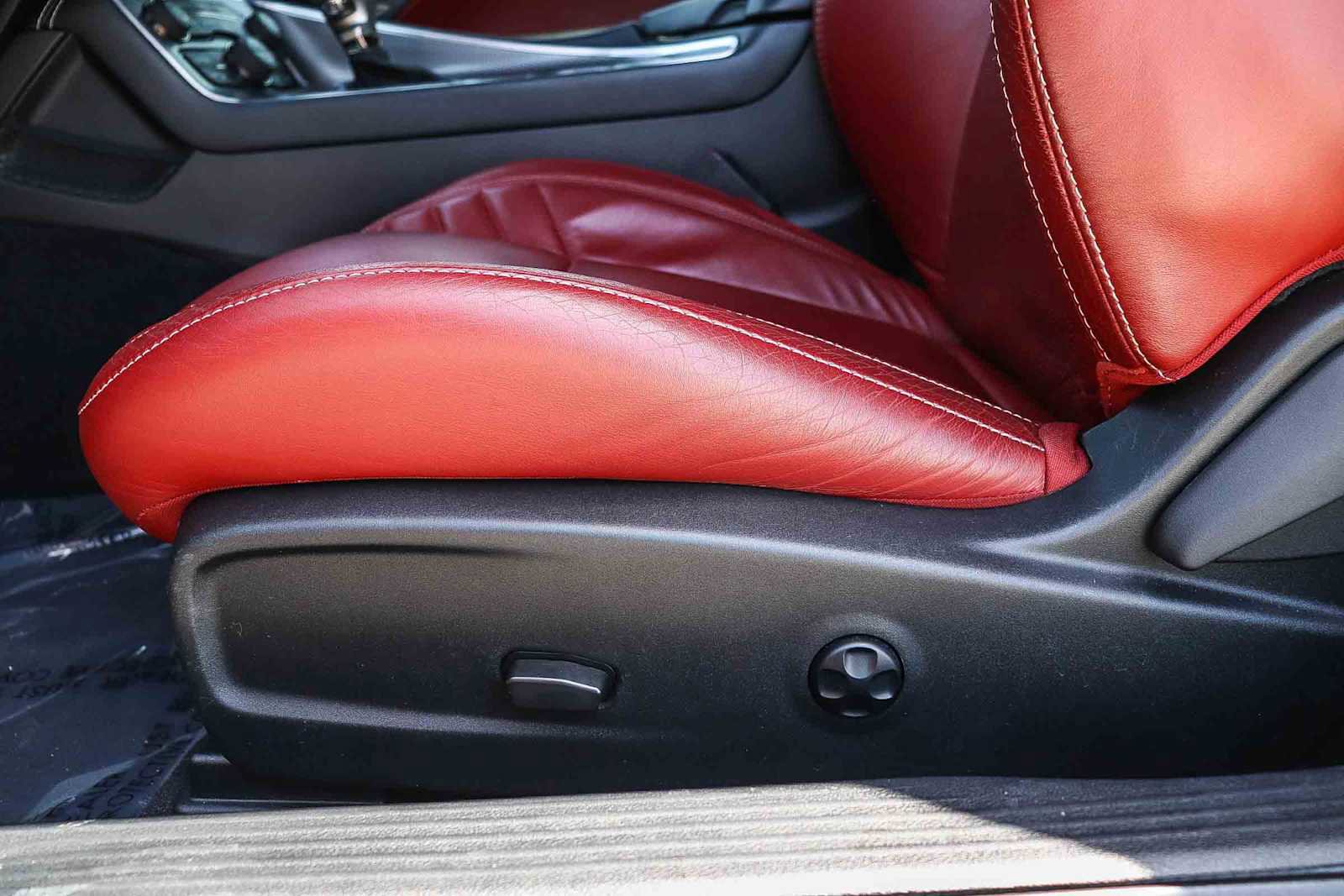 Used 2022 Dodge Challenger SRT Hellcat w/ Plus Package RWD image 22