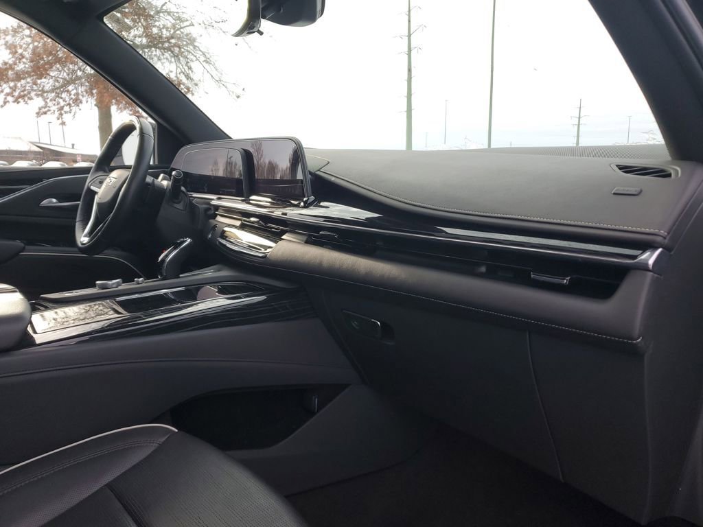 Certified 2024 Cadillac Escalade Sport image 32