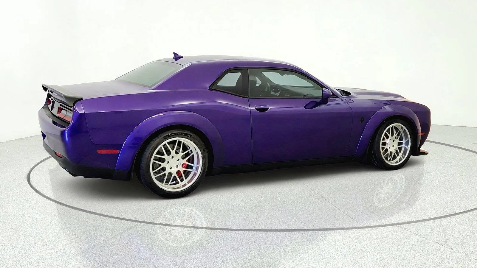 Used 2019 Dodge Challenger SRT Hellcat Redeye RWD image 9