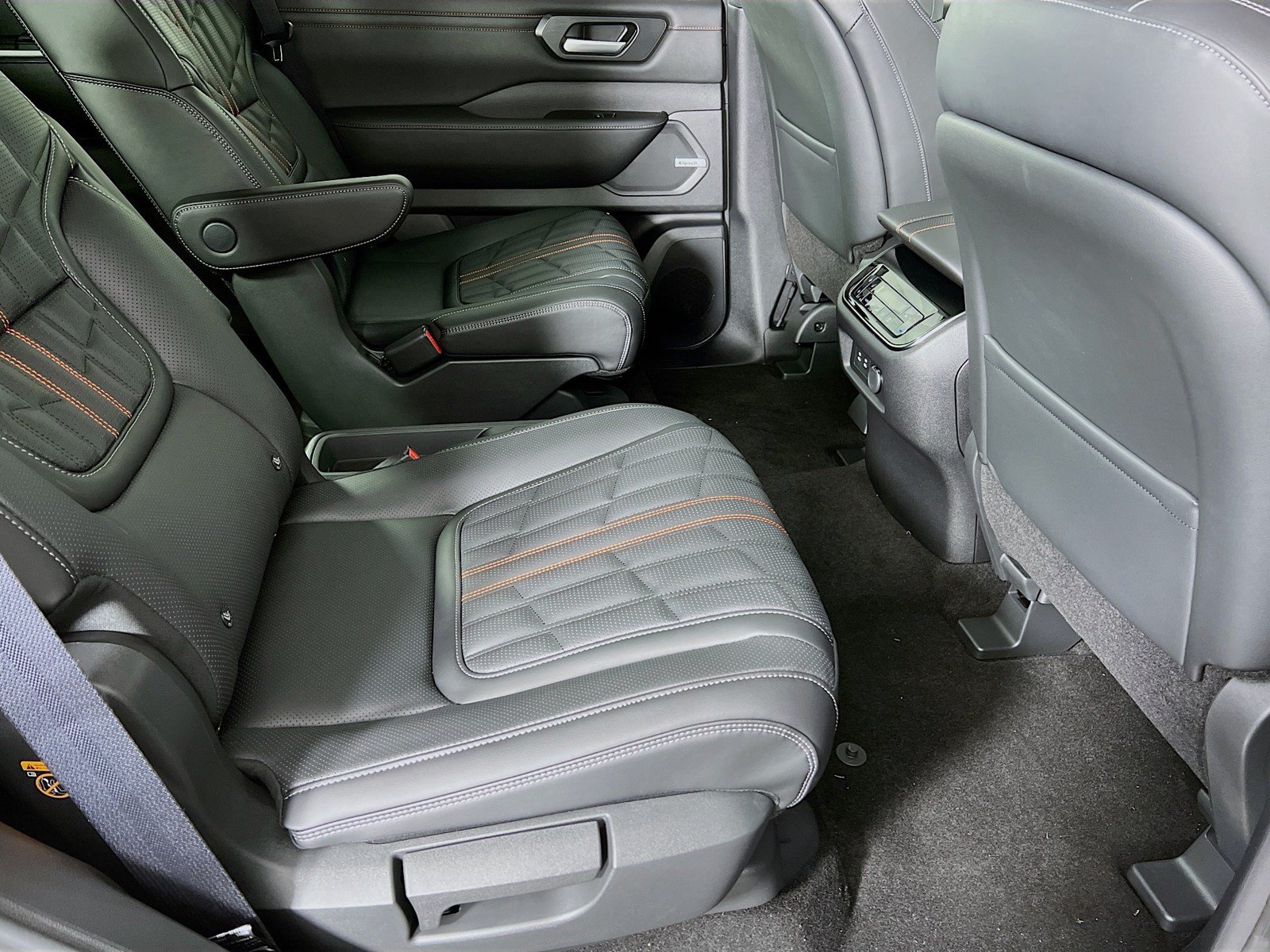 New 2026 Nissan Armada PRO-4X AWD/4WD image 25