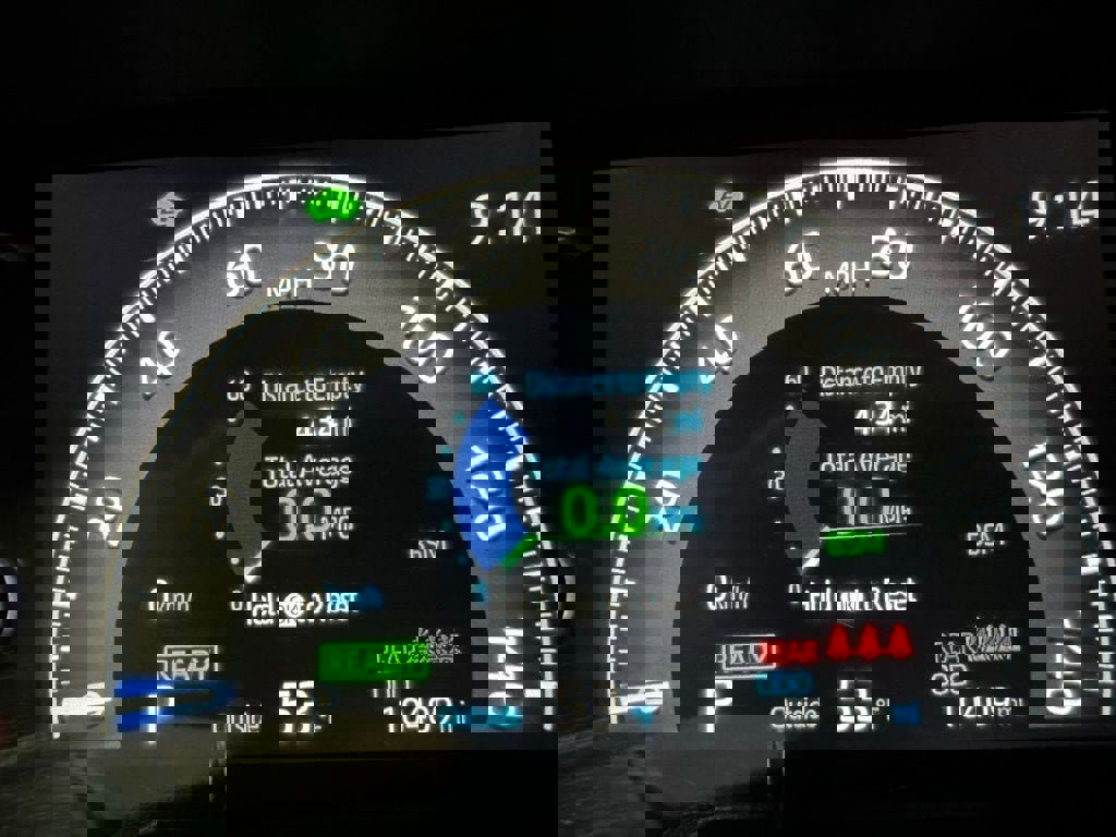 Used 2025 Toyota RAV4 XSE w/ Weather Package image 24