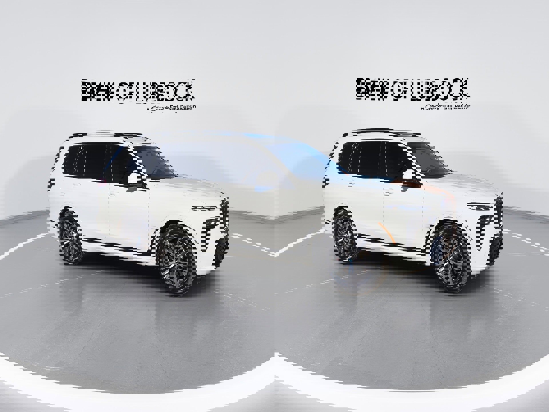 Certified 2026 BMW X7 xDrive40i w/ M Sport Package image 2