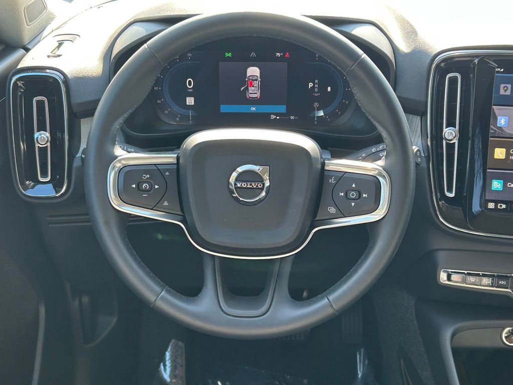 Used 2025 Volvo XC40 B5 Core w/ Protection Package Premier image 37
