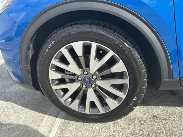 Used 2020 Ford Escape Titanium image 11