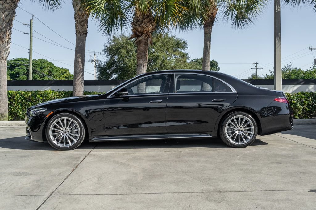 Used 2023 Mercedes-Benz S 580 4MATIC Sedan image 3