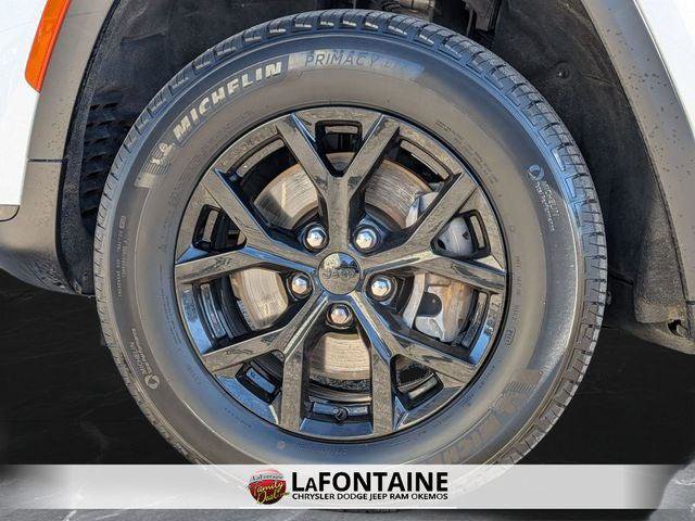 Certified 2024 Jeep Grand Cherokee L Laredo image 31