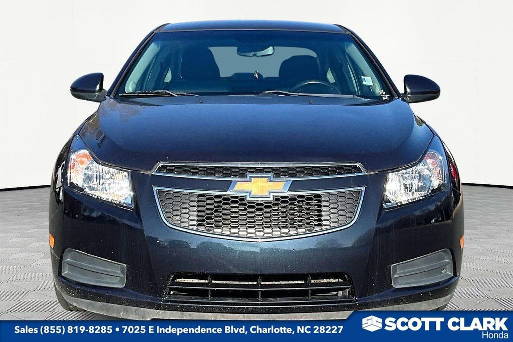 Used 2014 Chevrolet Cruze LT image 2