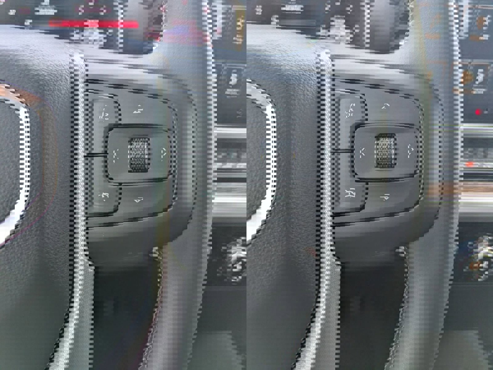 New 2024 GMC Sierra 1500 SLE w/ Preferred Package image 14