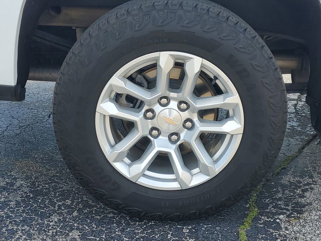 Certified 2024 Chevrolet Silverado 1500 LT AWD/4WD image 5