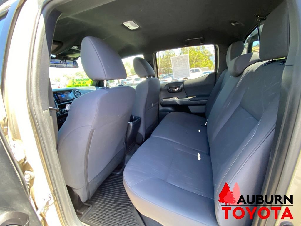 Used 2018 Toyota Tacoma TRD Sport AWD/4WD image 28