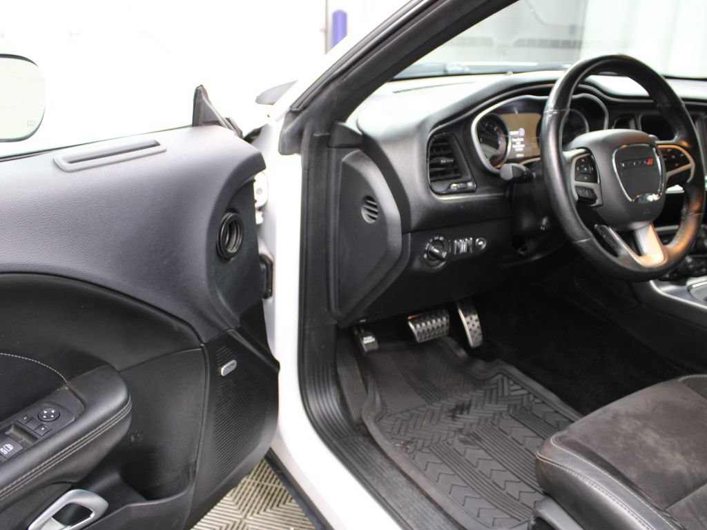 Used 2018 Dodge Challenger GT w/ GT Interior Package AWD/4WD image 43