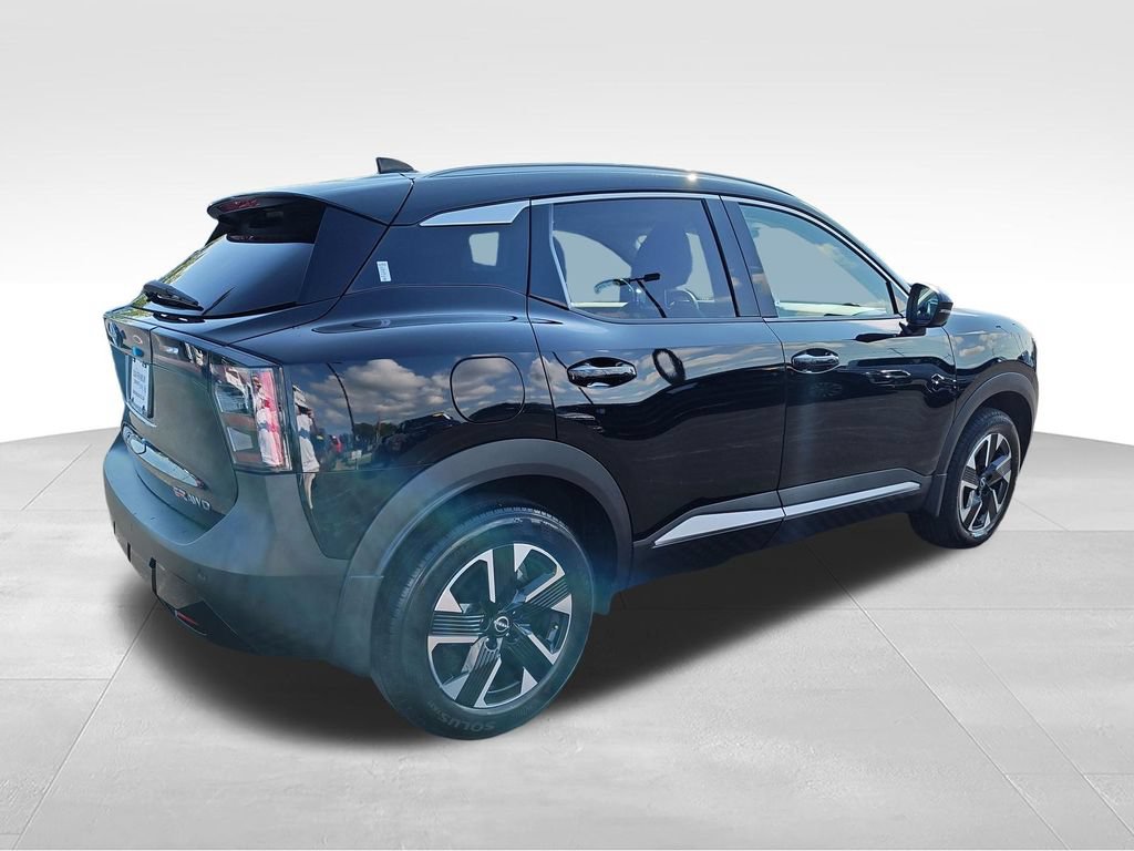 Used 2025 Nissan Kicks SR AWD/4WD image 6