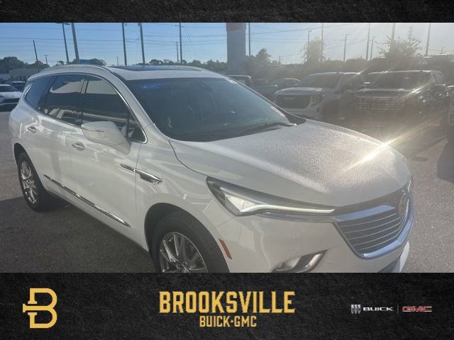 Certified 2023 Buick Enclave Essence w/ Experience Buick Package AWD/4WD image 1