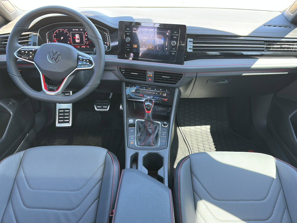 Used 2025 Volkswagen Jetta GLI Autobahn image 20