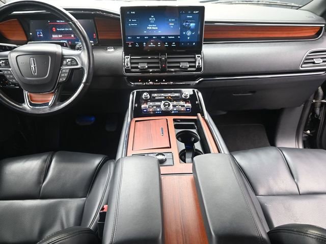 Used 2024 Lincoln Navigator L 4WD image 26