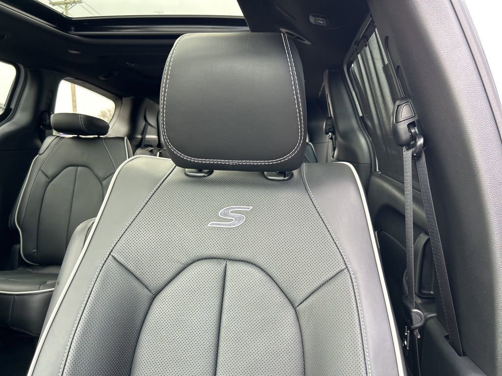 New 2026 Chrysler Pacifica Limited w/ S Appearance Package image 33