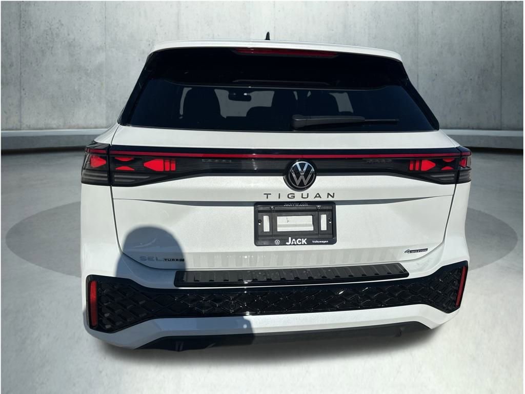 New 2026 Volkswagen Tiguan SEL R-Line image 4
