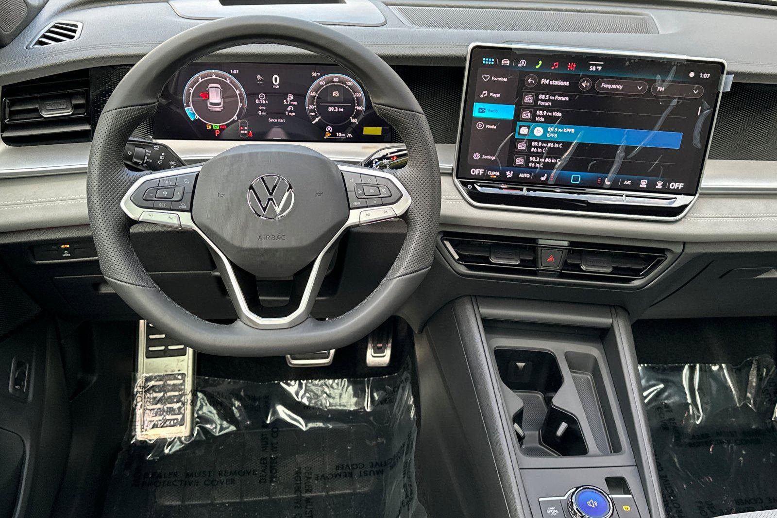 New 2026 Volkswagen Tiguan SE R-Line image 13