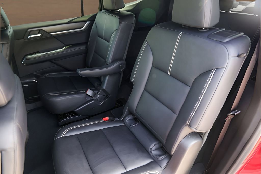 Used 2024 GMC Acadia Elevation w/ Luxury Package image 23