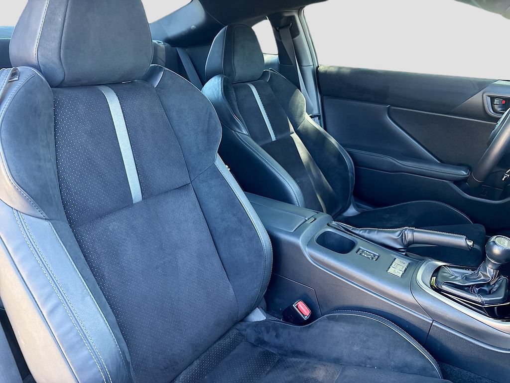 Used 2024 Toyota GR86 Premium RWD image 26